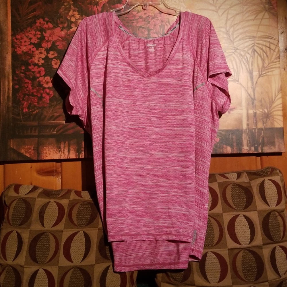 Reebok short sleeve shirt